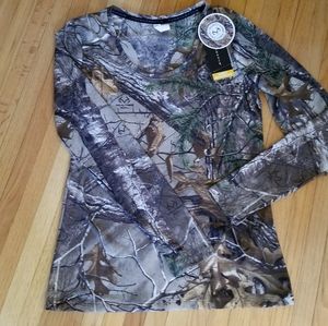 NWT Under Armour Womens Camo Longsleeve